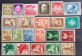 DEUTSCHES REICH: Ein Lot Postfrische ** aus 1942–1945
