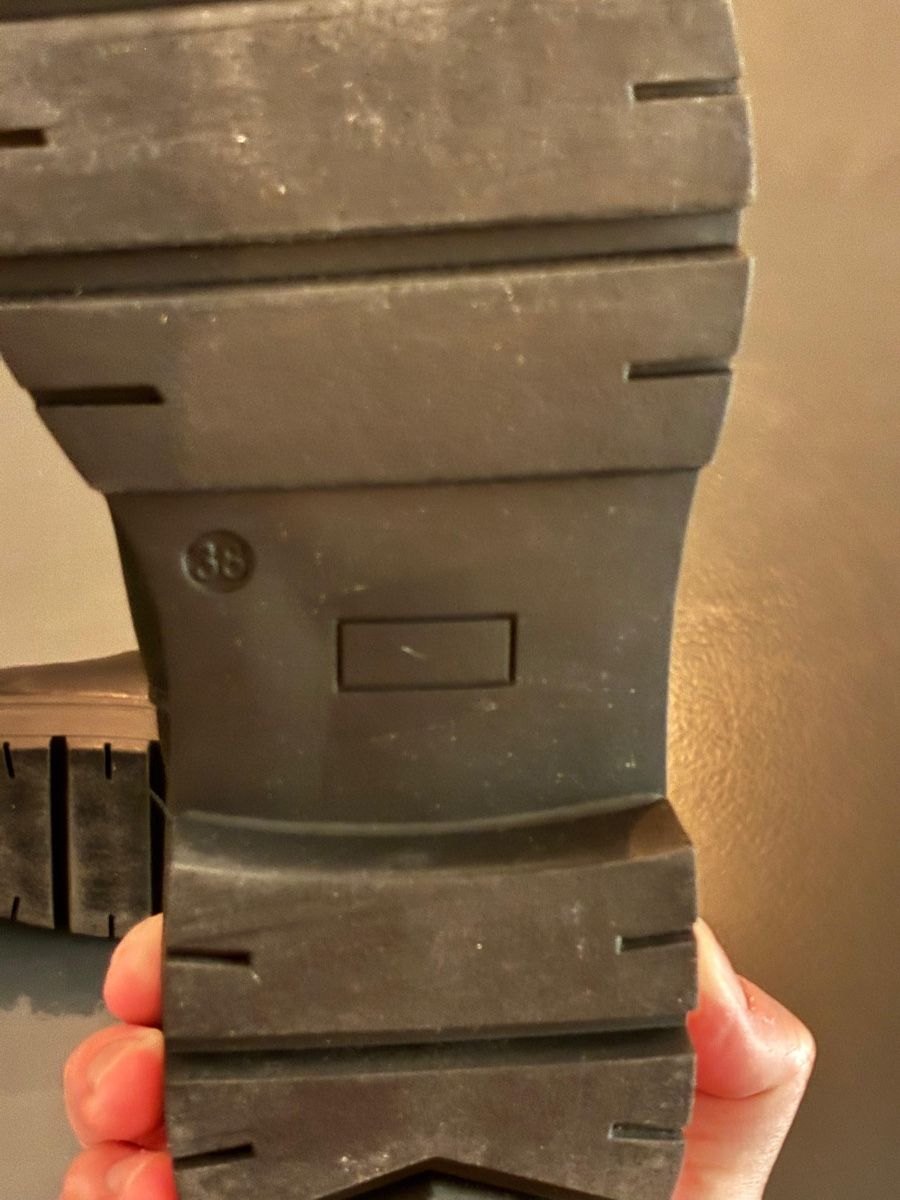 Damenschuhe: Schwarze Boots – Gebraucht aus Schlieren von James1010 3