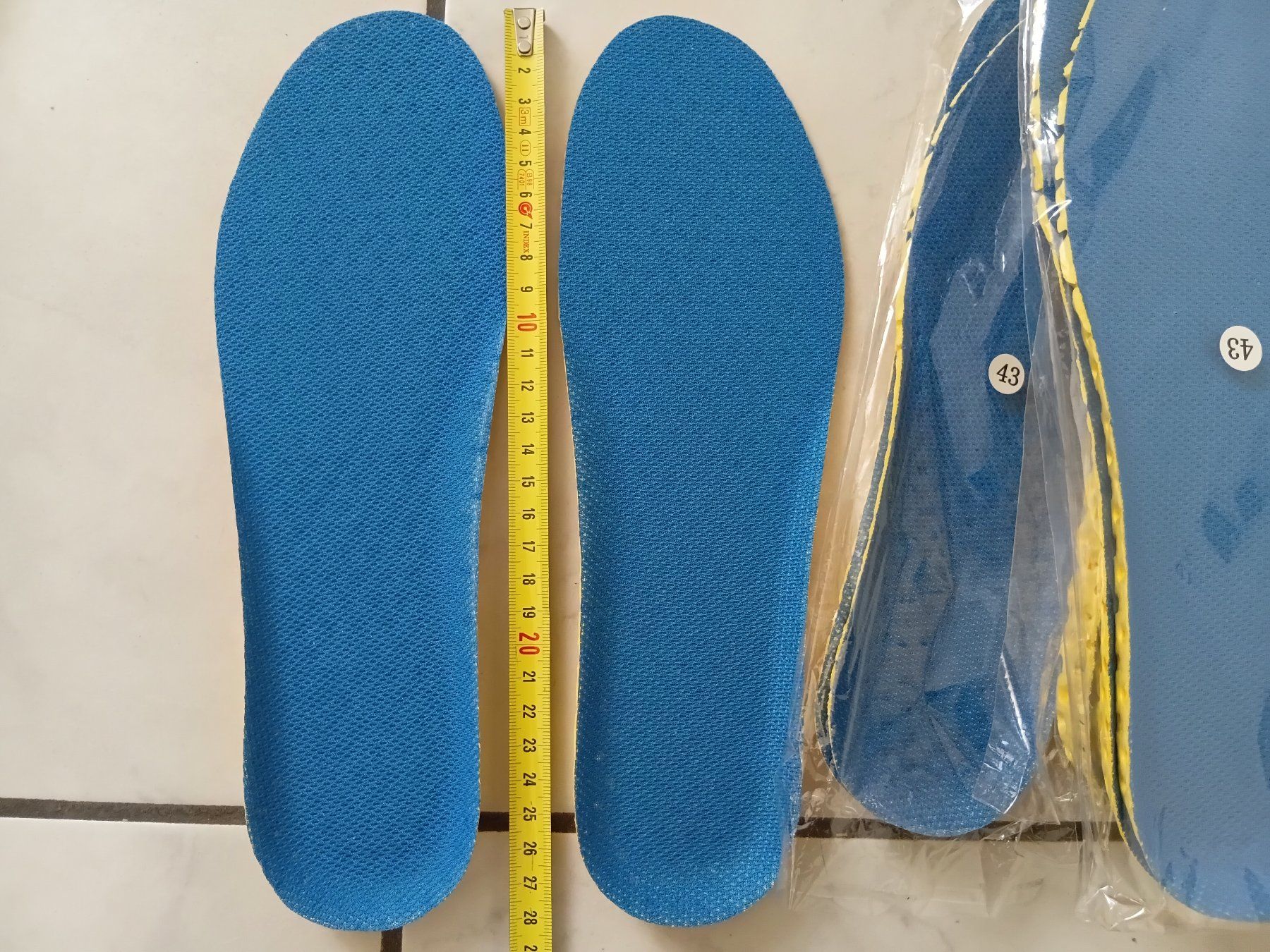 Herrenschuhe: Barfussschuhe Inneneinlegesohlen, Gr. 43, neu – Neu und originalverpackt aus Igis von lebi