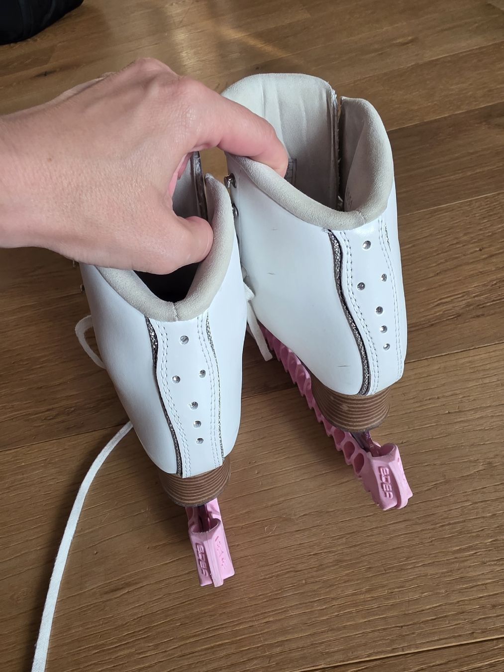 Jackson Pattini da ghiaccio: Jackson Debut Schlittschuhe, Gr. 33 – Usato da Oberhasli venduto da Fabilan 2