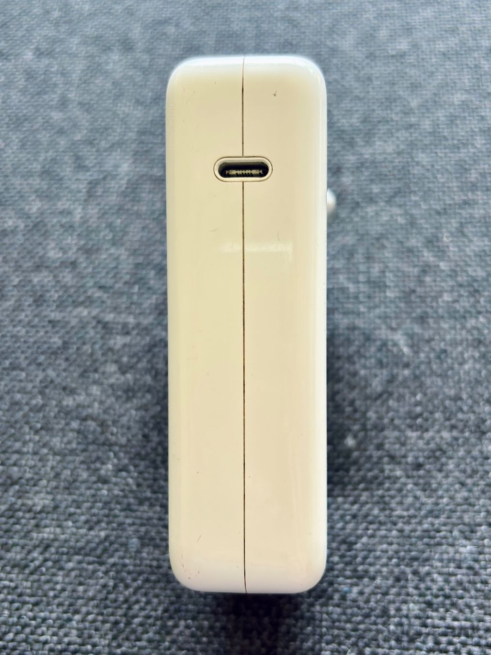 Apple Ladegerät: Original 140 Watt Apple USB-C Ladegerät – Neu (gemäss Beschreibung) aus Wettingen von Jasper73 1