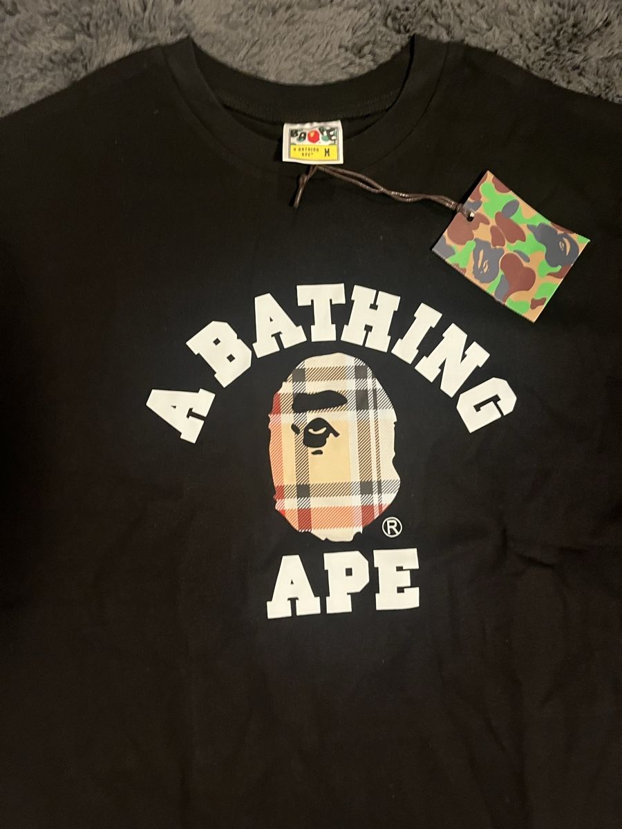 Bape T-shirts: Bape T-shirt – Neuf avec emballage d'origine à Oberkirch LU par Giudici-Hess 1