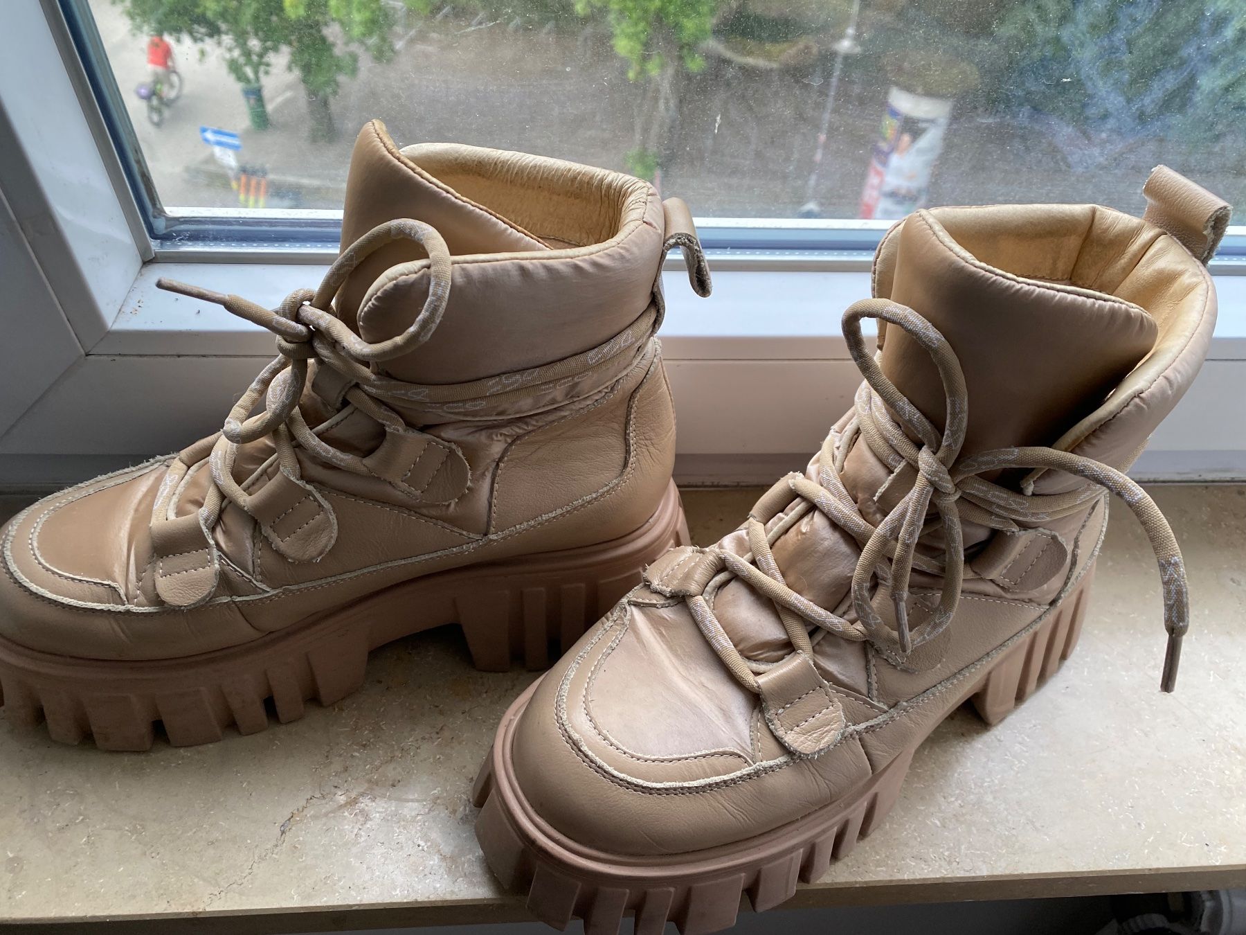 Damenschuhe: leder sneaker 39(24,5) – Gebraucht aus Bern von ann_2ygd 7