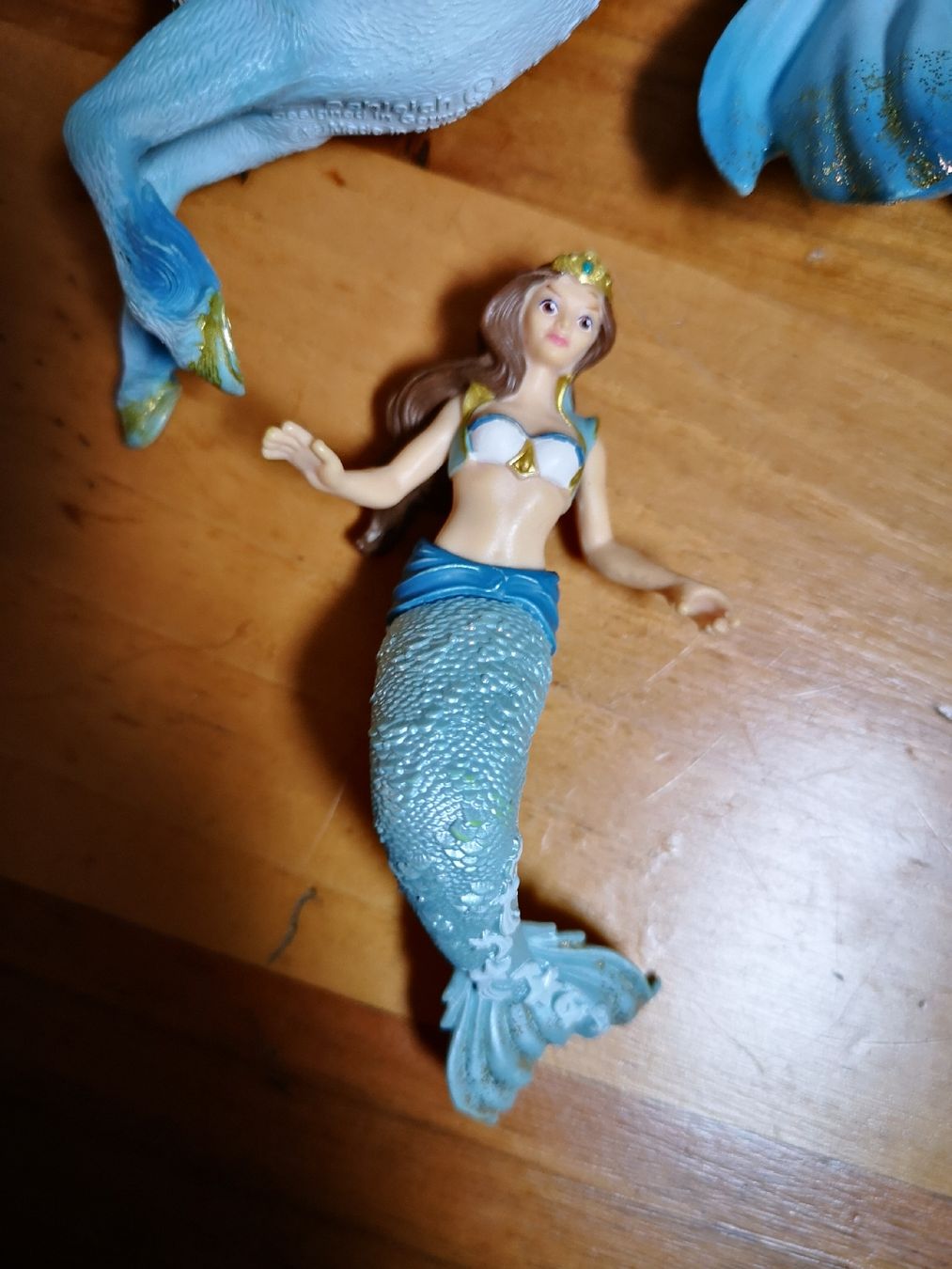 SCHLEICH-SIRÈNE EYELA SUR CHEVAL DE MER