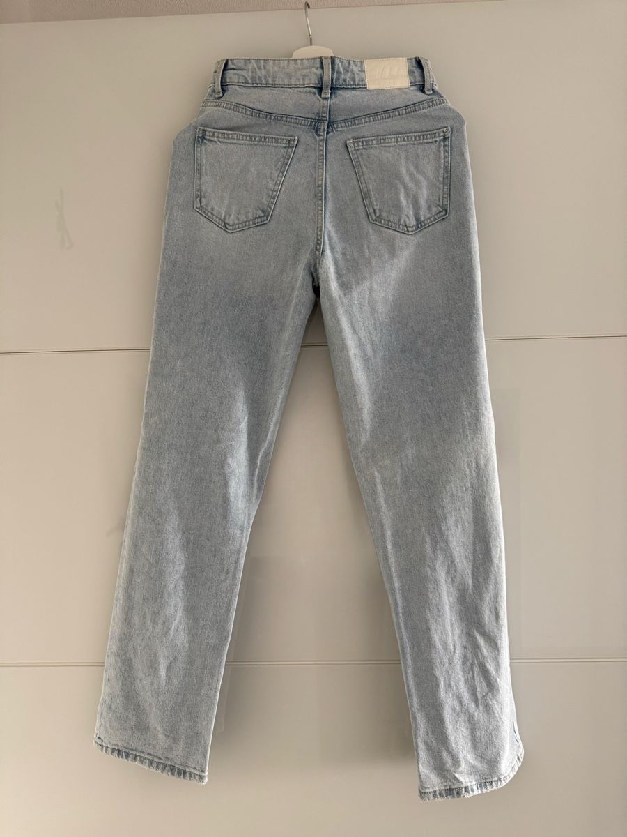 Jeans: Hellblaue Jeans – Usato da Birmenstorf AG venduto da las.e 1