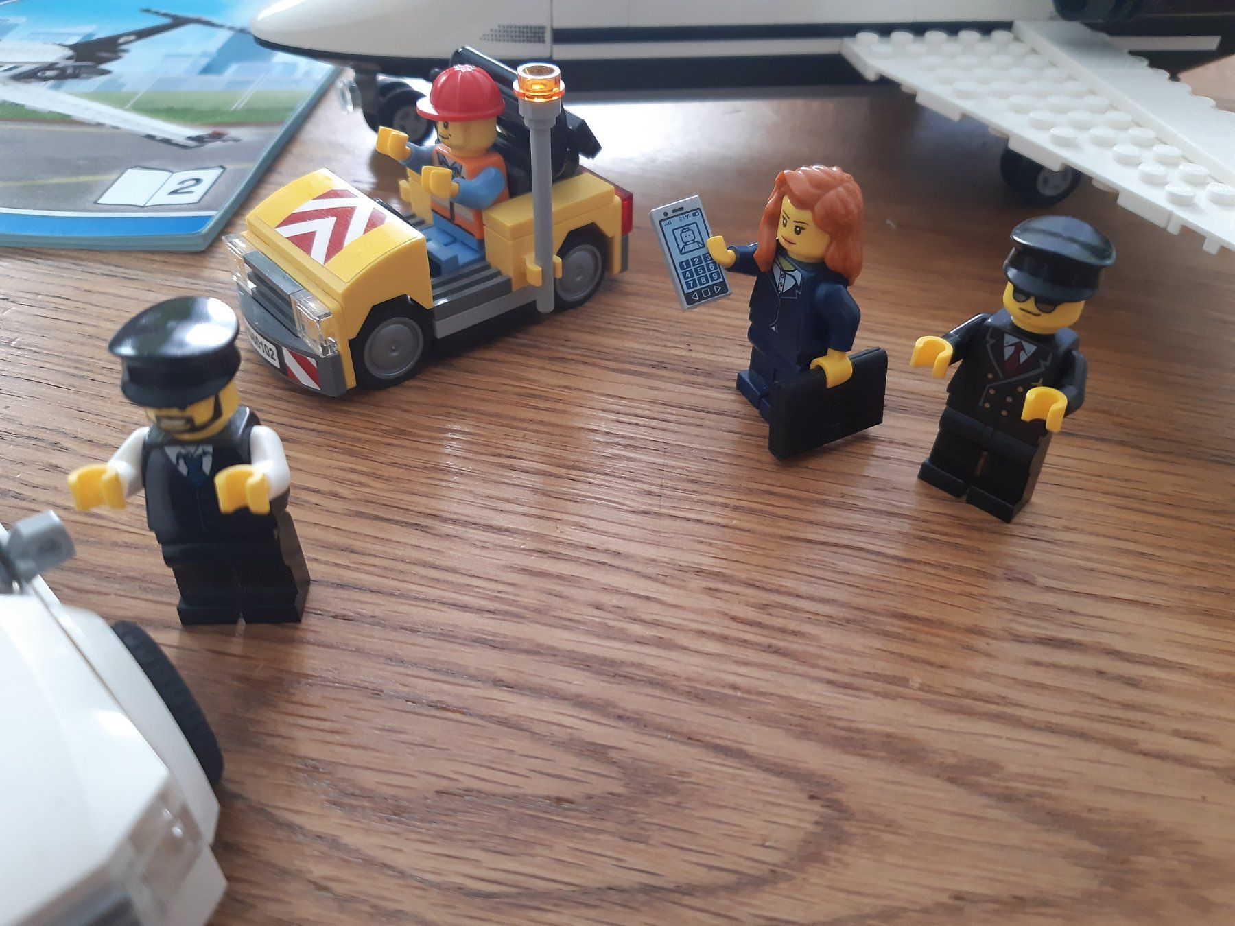 Lego Baukästen: Lego 60102 Flughafen VIP-Service – Gebraucht aus Buchrain von  1