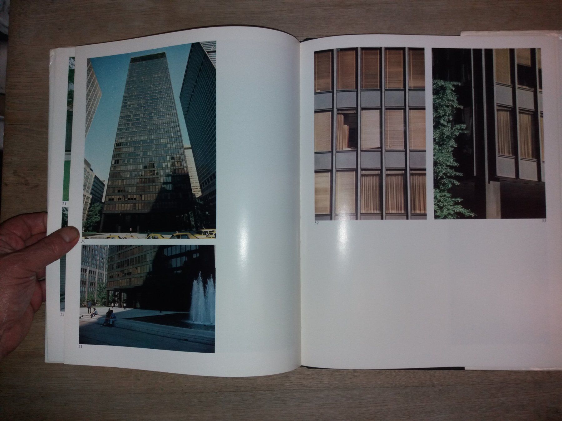 Libri: MIES Van Der Rohe Architektur – Usato da Welschenrohr venduto da Regool 3