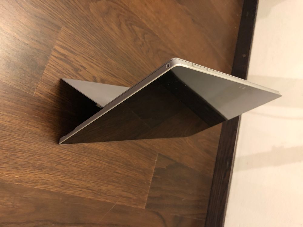 Surface Pro 4 mit Tastatur | Kaufen auf Ricardo