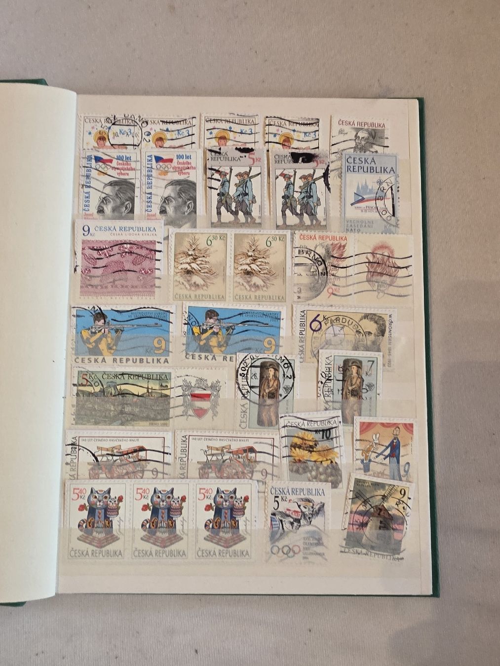 Tutti i francobolli: Briefmarkensammlung International 02 – Usato da Oberkirch LU venduto da schegy-by-jonsen