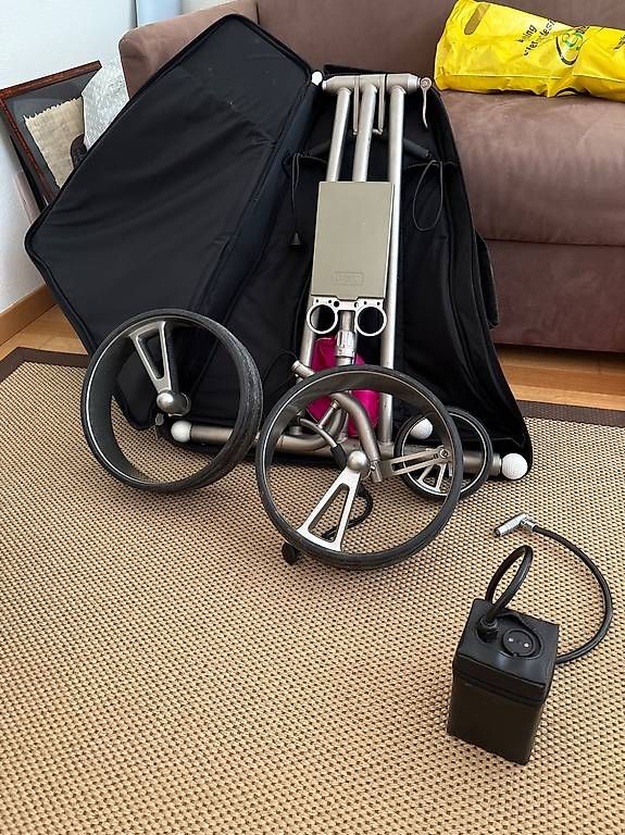 Jucad Trolleys: Chariot électrique de golf JUCAD – Gebraucht aus Oron-la-Ville von Bouta