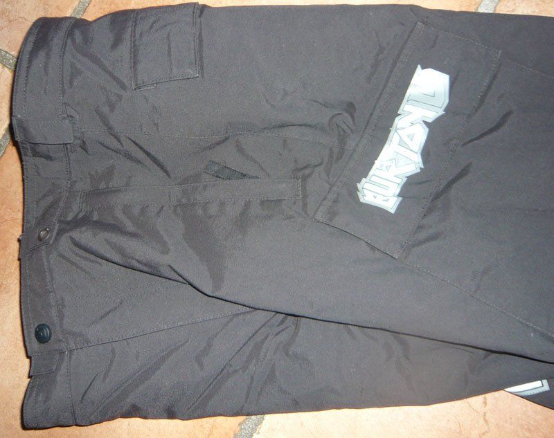 Burton Pantaloni: Skihose Burton Gr 134-140 – Usato da Ruggell venduto da Dolce9 2
