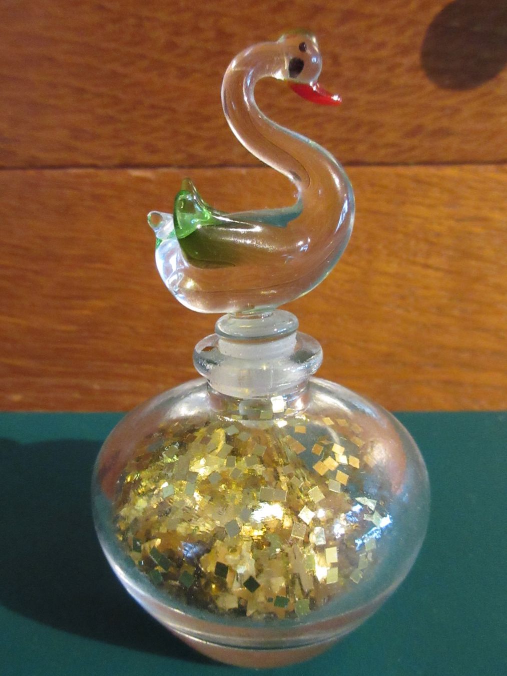 Flacons: Parfum Flacon, Glasflasche mit Glas Schwan + Glitzer – Gebraucht aus Egg b. Zürich von Mogli93