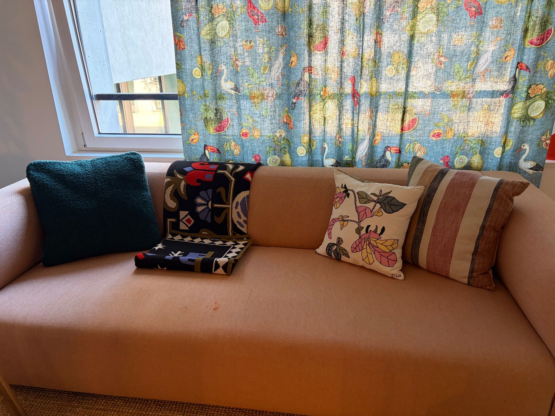 Divani: Prostoria Design Sofa with kvadrat fabric - small defect – Usato da Zürich venduto da son_8gjd 5