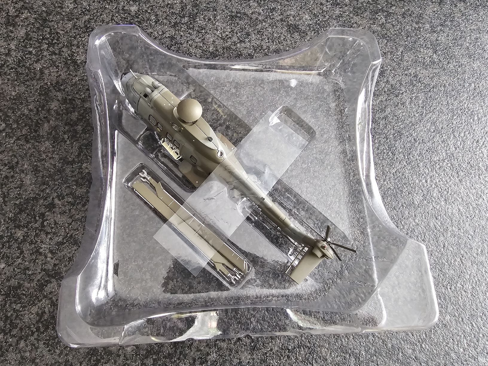 Schweizer Armee Kit di modellismo & Modellini statici: Cougar AS532 1:72 Arwico  – Nuovo e nell'imballaggio originale da richenthal venduto da Usmike 1