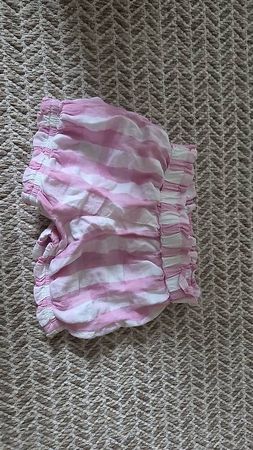 Kurze Hose 68