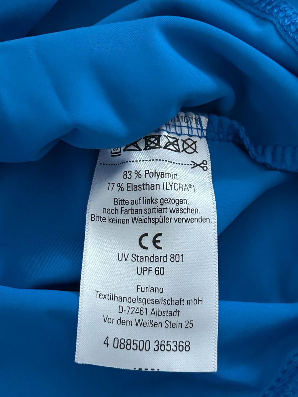 Costumi da bagno: UV Badebekleidung 3-teilig, Grösse 110/116 – Usato da Zumikon venduto da meter03 3