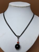 Kette mit Onyx, Korallen-Anhänger NEU
