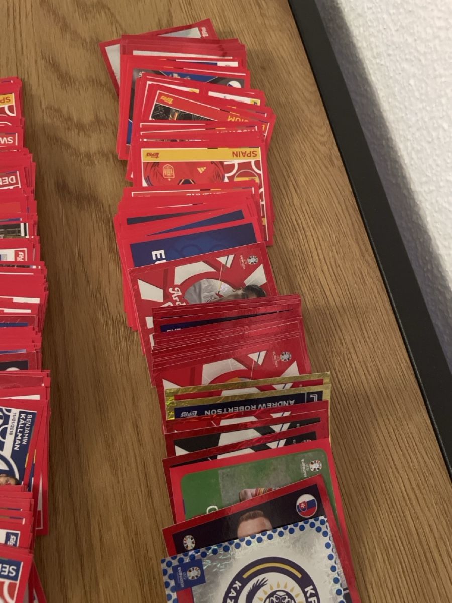 Topps Carte collezionabili: EURO2024 TOPPS Sticker ca. 350 stück – Usato da Kräiligen venduto da SITARO 2