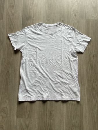 Weisses T-Shirt, Grösse XL, perfekt für den Sommer!