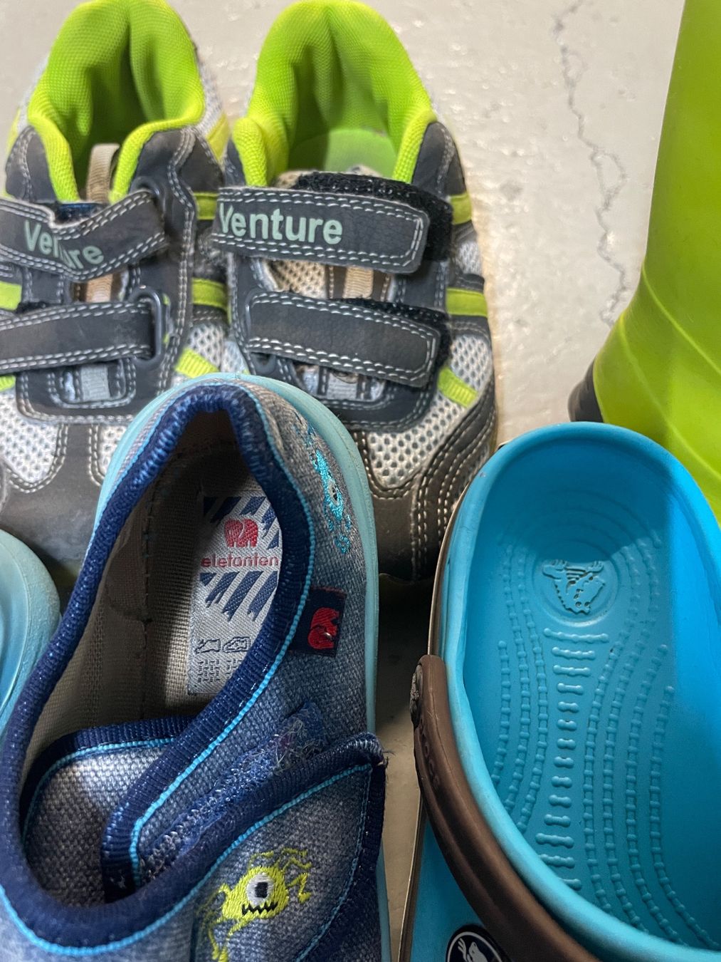 Scarpe per ragazzi: Schuhpaket Grösse 29 – Usato da Buchs SG venduto da Buxerli_ 2