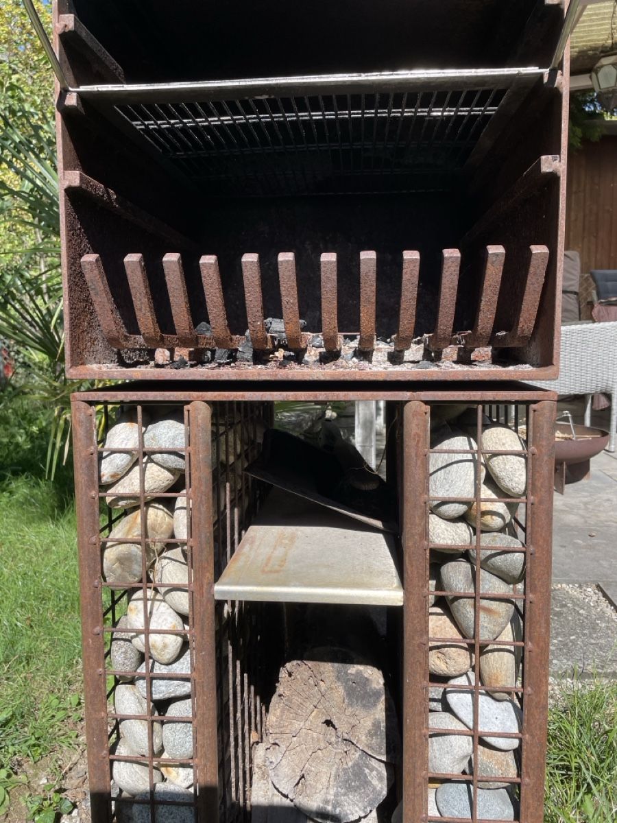 Griglie: Grill, dekorative Feuerstelle – Usato da Zürich venduto da Estee0 3