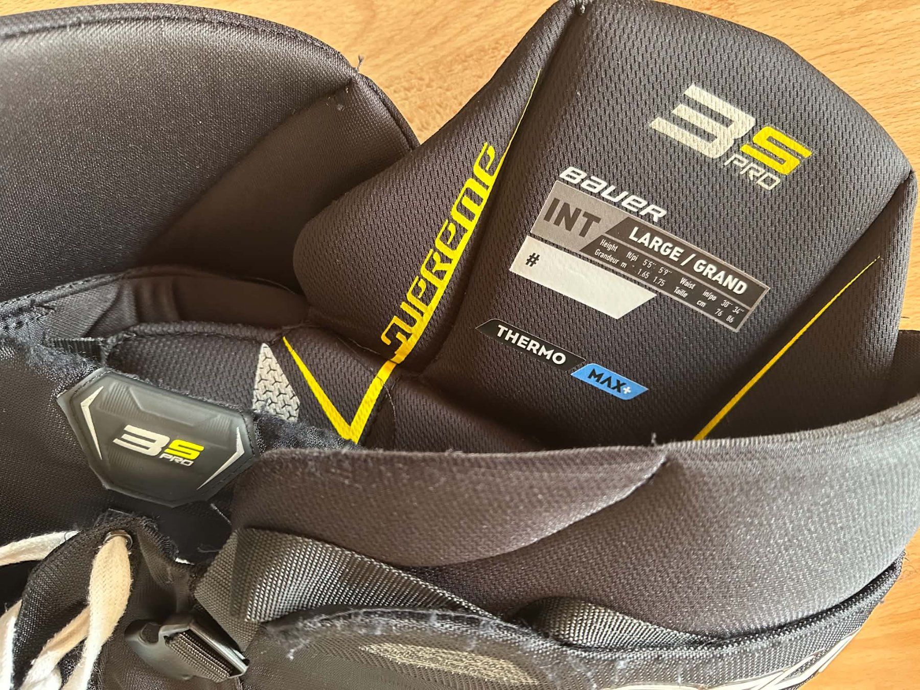Bauer Schutz & Schoner: BAUER Eishockey Ausrüstung – Gebraucht aus Churwalden von BarBa727 4
