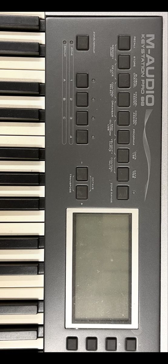 Claviers: Master Keyboard, Keystation pro 88 – D'occasion à Gunzwil par Markus2371 6