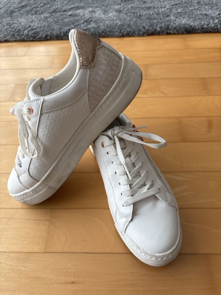 Tamaris Scarpe da donna: Tamaris Sneakers Gr 39 – Usato da Embrach venduto da Dmoney 1