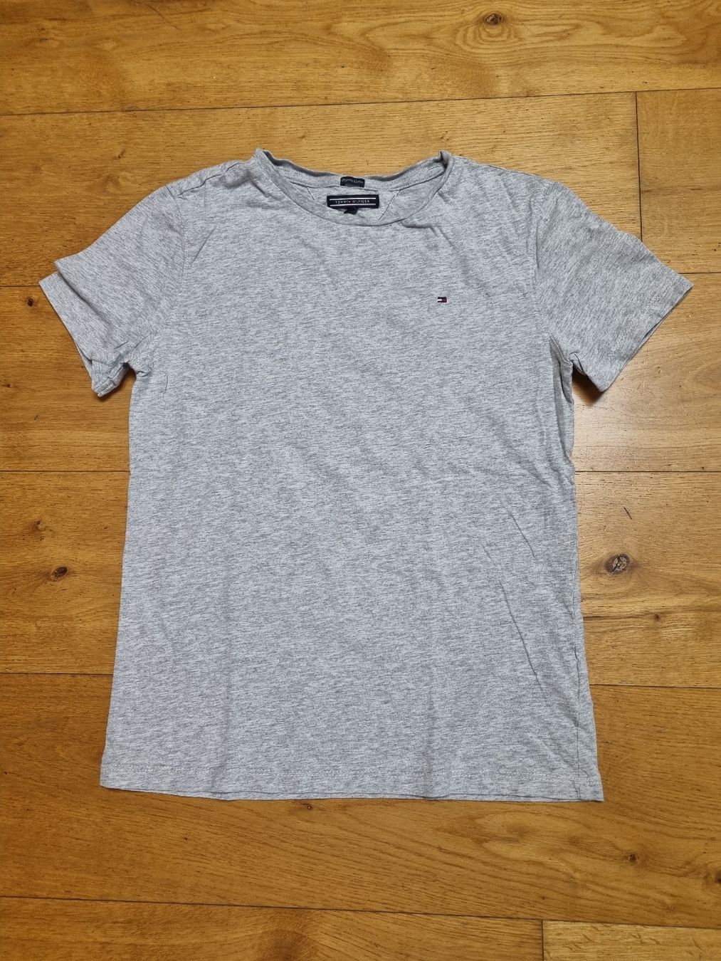Tommy Hilfiger Kleiderpakete & -sets: Set Tommy Hilfiger Gr 164 top – Gebraucht aus Hettlingen von Lukasbutz 3