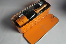 Champagne Veuve Clicquot Ponsardine Boite de sardines métal