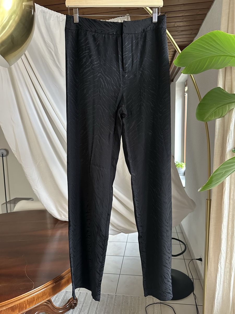 Pull&Bear Pantaloni: Pull&Bear Hose, Grösse M, schwarz mit Muster, elegant – Nuovo (secondo la descrizione) da Zürich venduto da san_828b 1