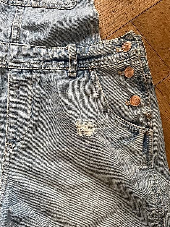 Pantalons: Latzhose Jeans kurz – D'occasion à Basel par helger 2