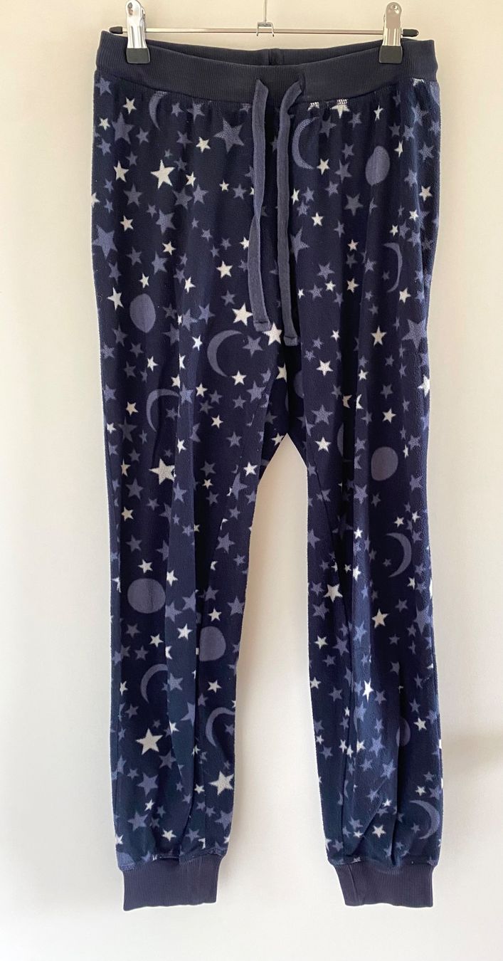H&M Pigiama & Simili: Gemütliche Pyjamahose mit Sternen – Usato da Oberdiessbach venduto da cor_2nrl