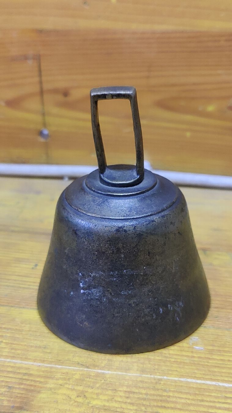 Campanacci mucche: Antike Bronzeglocke  (L12) – Usato da Neuenhof venduto da bro_9zsg