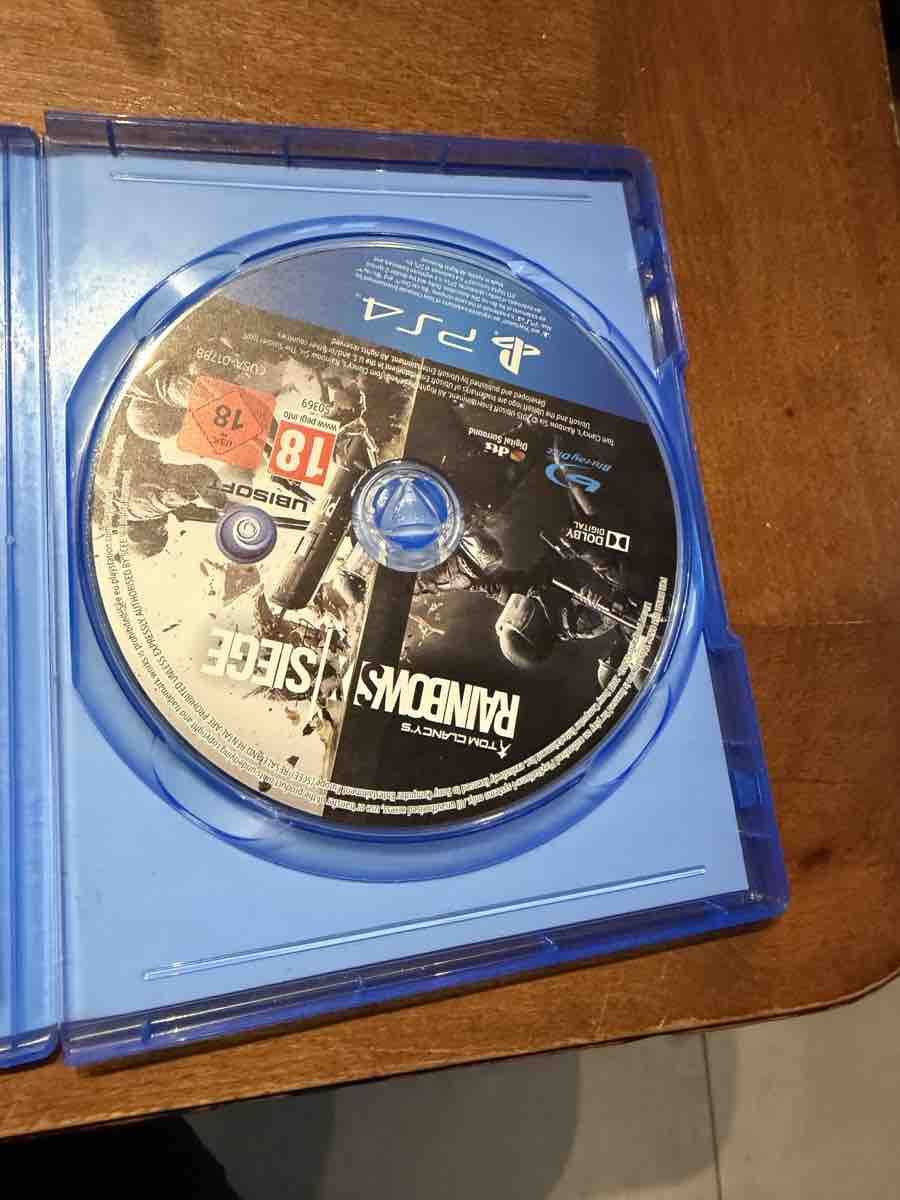 Sony Jeux: Tom Clancy Rainbow Six Siege – D'occasion à fey par Caductilometre 1