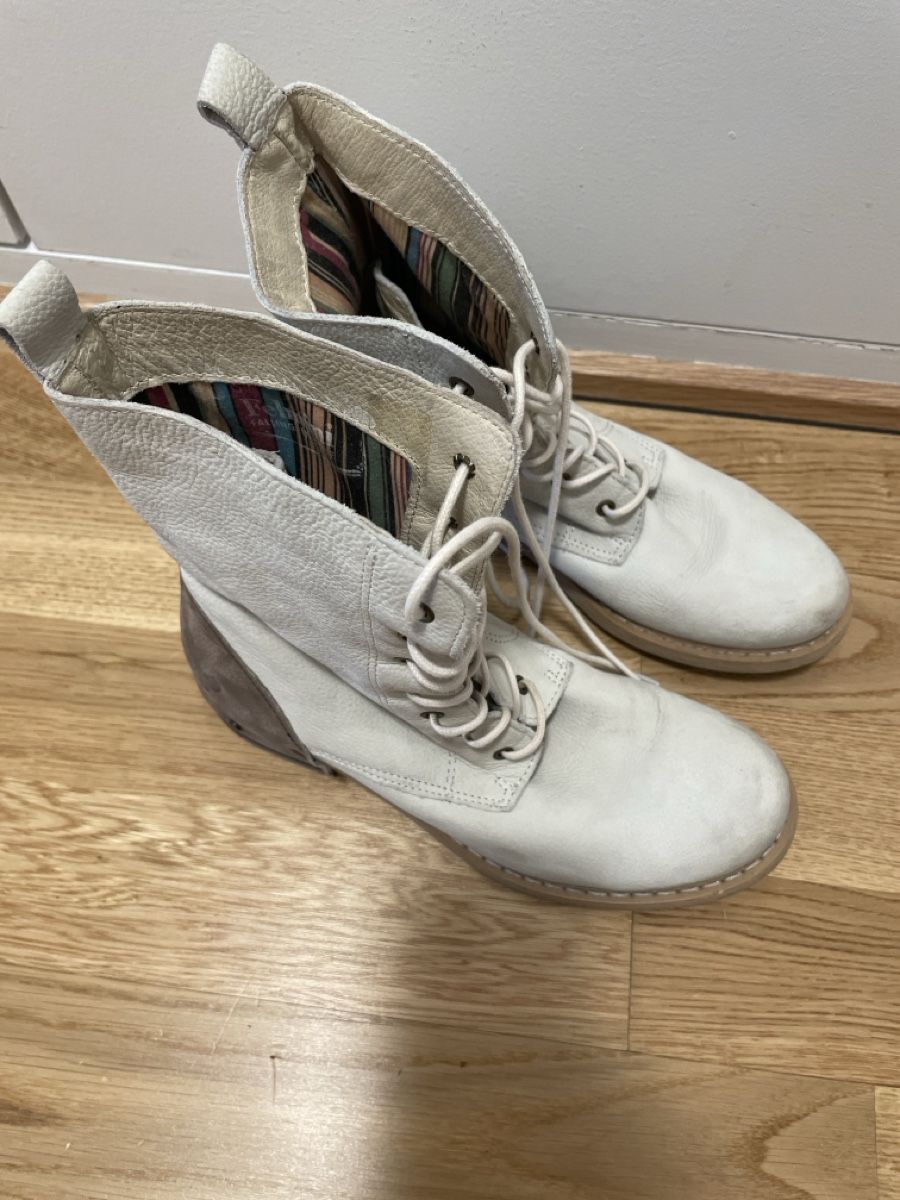 Scarpe da donna: Stiefeletten Grösse 37 – Usato da Bern venduto da calana80