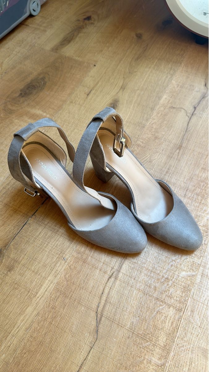 Anna Field Chaussures femmes: Anna Field Schuhe grau Groesse 38 ankle strap – D'occasion à Adlikon par Chbu84