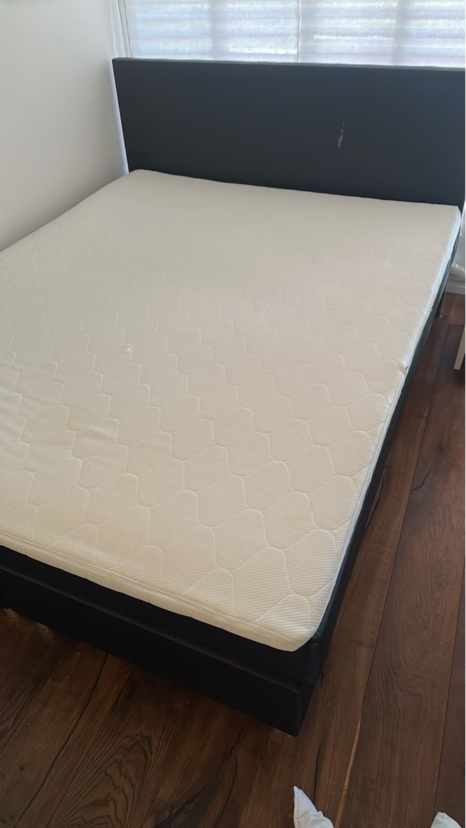 Letti: Boxspring Bett 160x200 cm schwarz gebraucht – Usato da Oberrohrdorf venduto da lar_f6dn