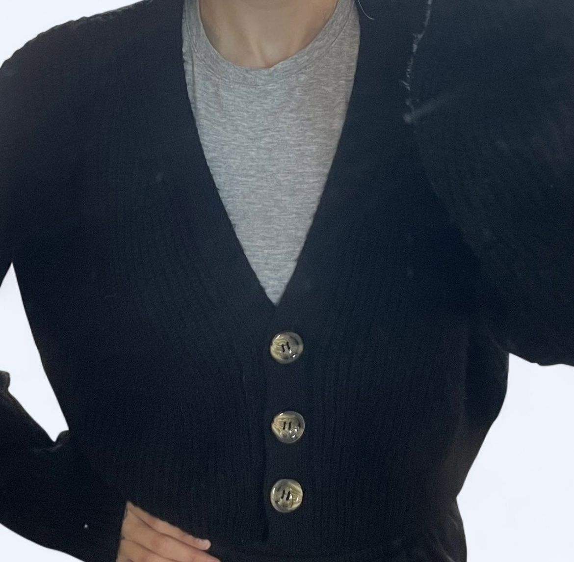 Giacche: Schwarze Strickjacke mit Knöpfen – Usato da Therwil venduto da nat_gtk5 1