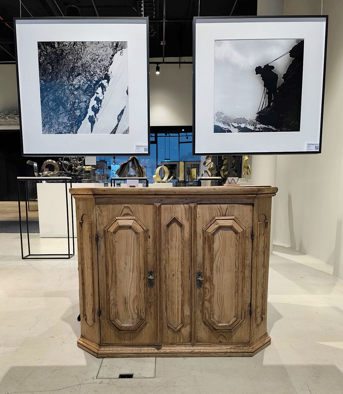 Cassettiere: Barock Sideboard Tanne mit versteckten Schubladen – Usato da Maladers venduto da der_Holzwurm