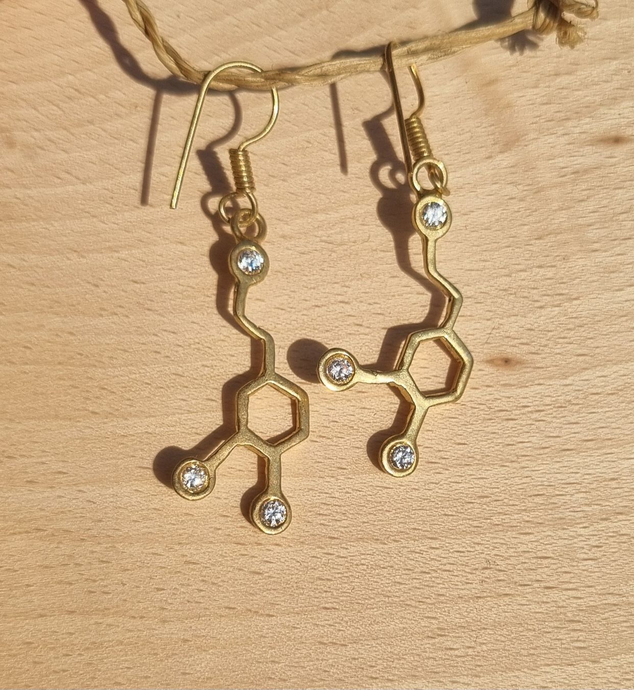Orecchini pendenti & Orecchini a lobo: Orecchini serotonina – Nuovo (secondo la descrizione) da Minusio venduto da Siana01