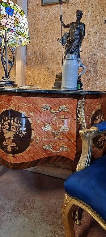 Cassettiere: Französische Kommode Louis XV, geschweift – Usato da Kaufdorf venduto da Nati-Nati 4