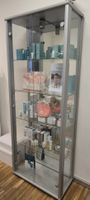 Glasvitrine mit Beleuchtung