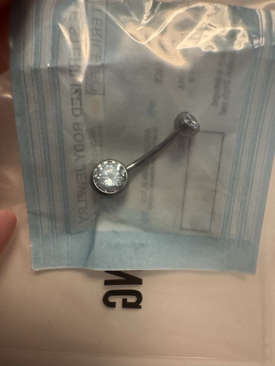 Bijoux piercing: Bauchnabelpiercing mit Stein neu – Neuf avec emballage d'origine à Windisch par Shakira085