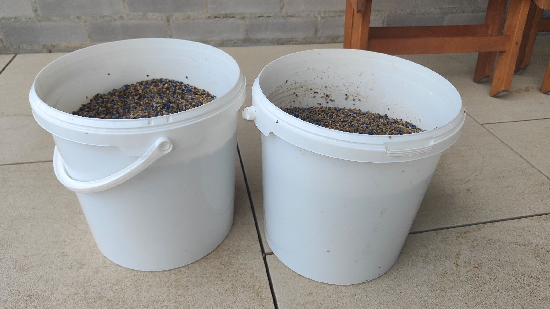 Tutte le decorazioni: Aquarium Kies mit blauen Steinchen (ca. 35kg) – Usato da Uster venduto da Oopi 3