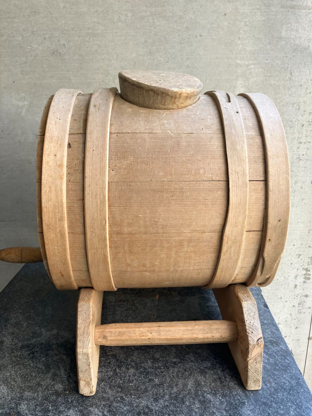 Elettrodomestici da cucina: antikes Butterfass aus Holz – Usato da bellmund venduto da duro69 1