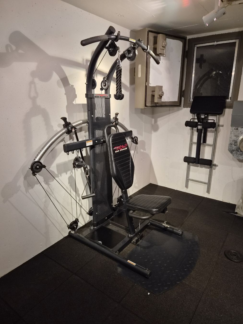 Finnlo Hometrainer: FINLO BIO FORCE Trainingsgerät guter Zustand – Usato da Urdorf venduto da Witzany 2