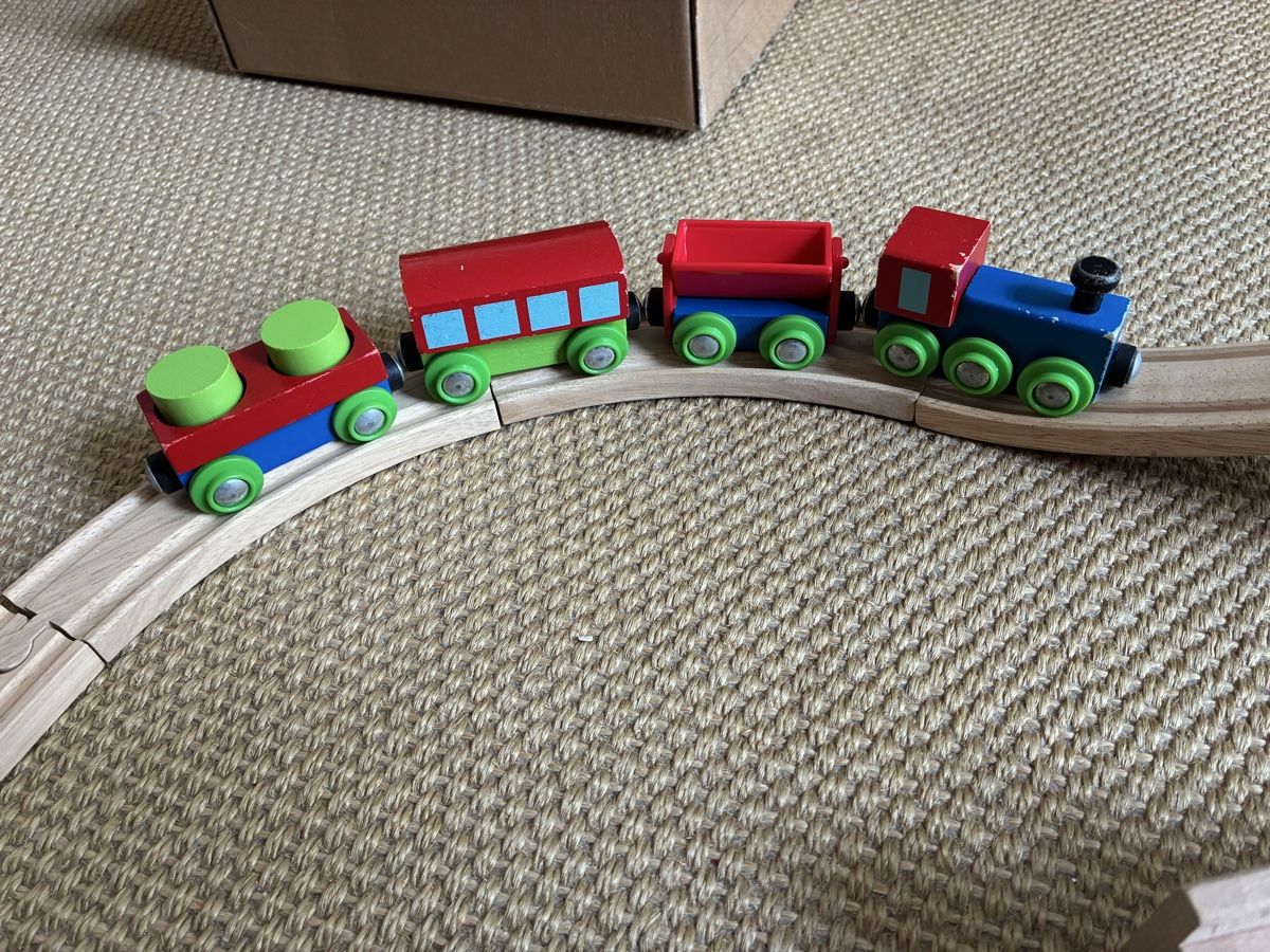 Tchibo Giocattoli: Wooden train set from Tchibo – Usato da Lucens venduto da metaD 5