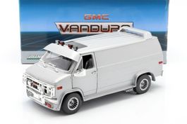 GMC Vandura Custom 1983 silber met.      1:18 von Greenlight