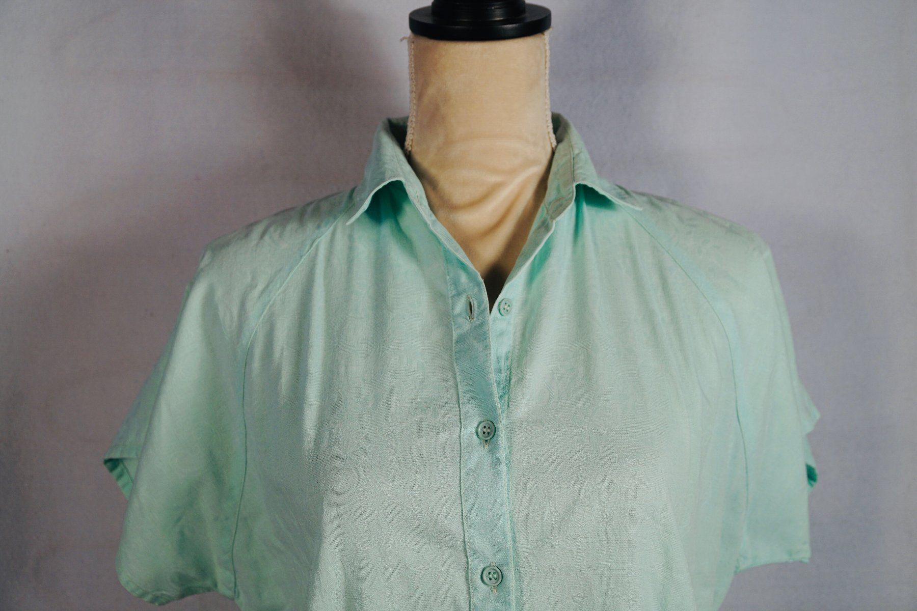 Camicette: 100% Coton - Chemise manches courtes - 40 – Usato da Haute-Nendaz venduto da Violette123 1